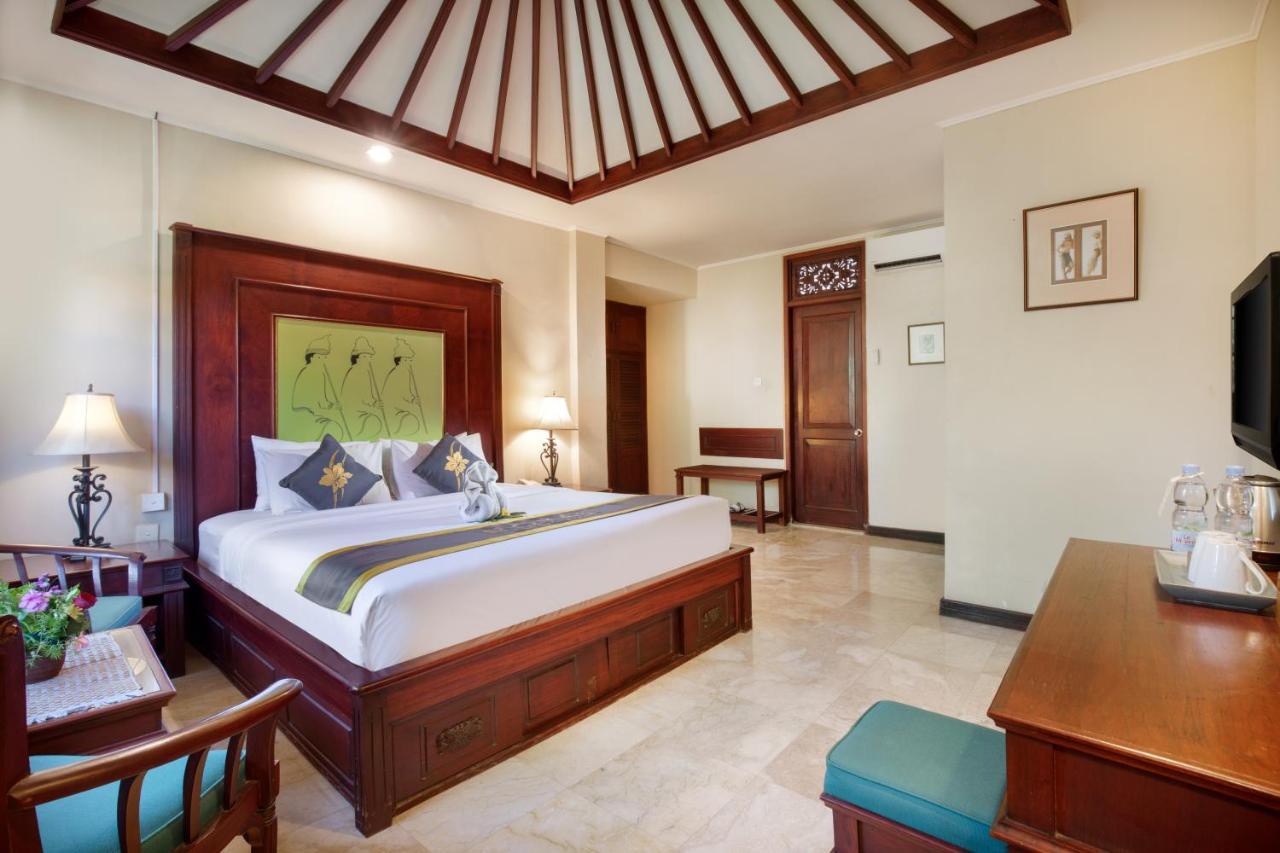 Royal Tunjung Hotel & Villa Legian - Chse Certified Экстерьер фото